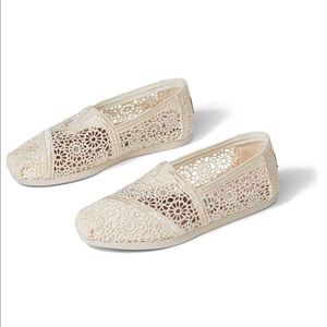 Tom’s crotchet shoes - natural (cream) - size 8
